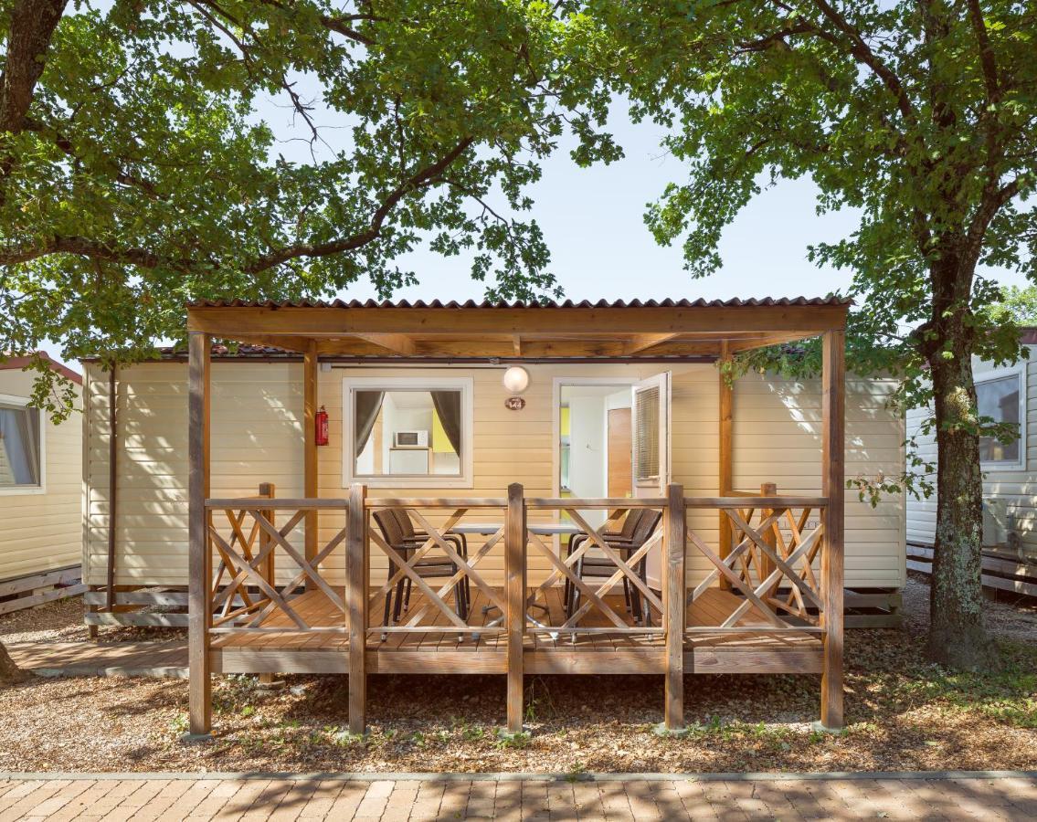 Camping Ulika Mobile Homes - Naturist Cervar-Porat Exterior photo