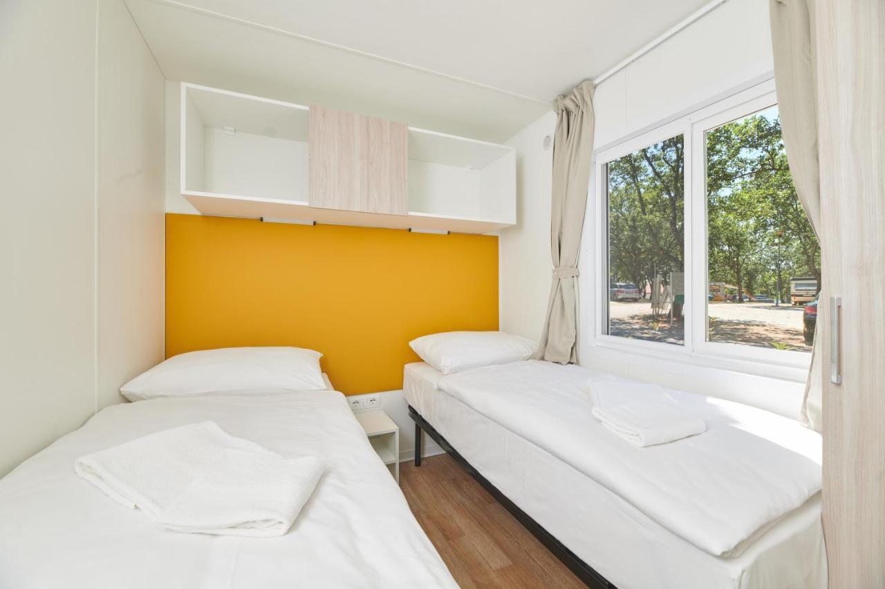 Camping Ulika Mobile Homes - Naturist Cervar-Porat Exterior photo