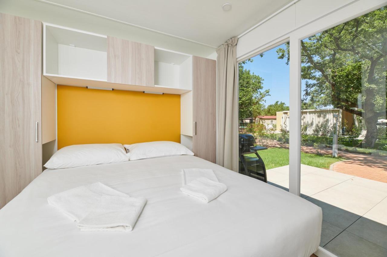 Camping Ulika Mobile Homes - Naturist Cervar-Porat Exterior photo