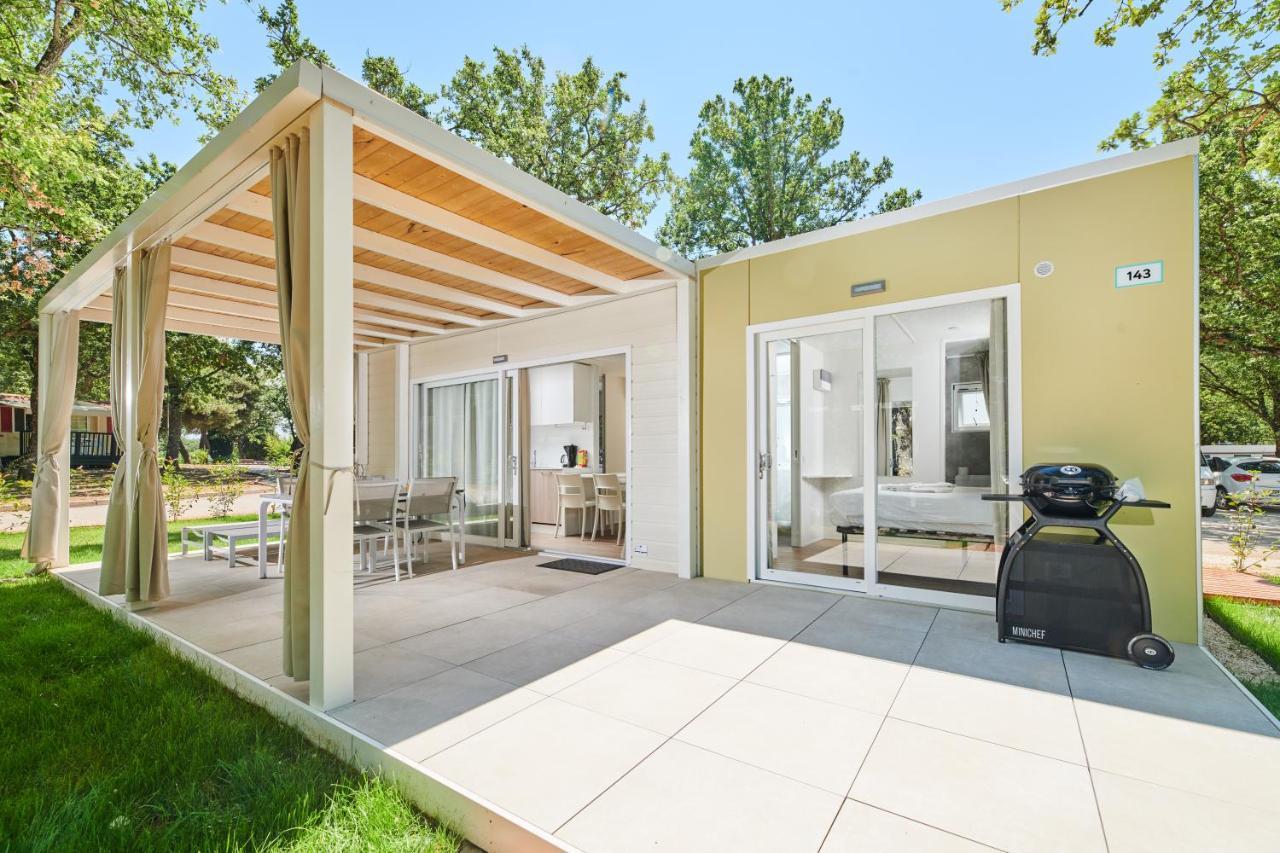 Camping Ulika Mobile Homes - Naturist Cervar-Porat Exterior photo