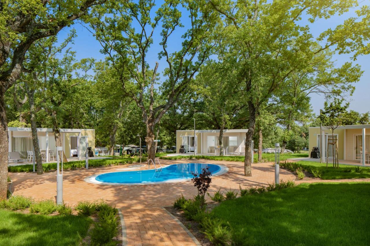 Camping Ulika Mobile Homes - Naturist Cervar-Porat Exterior photo